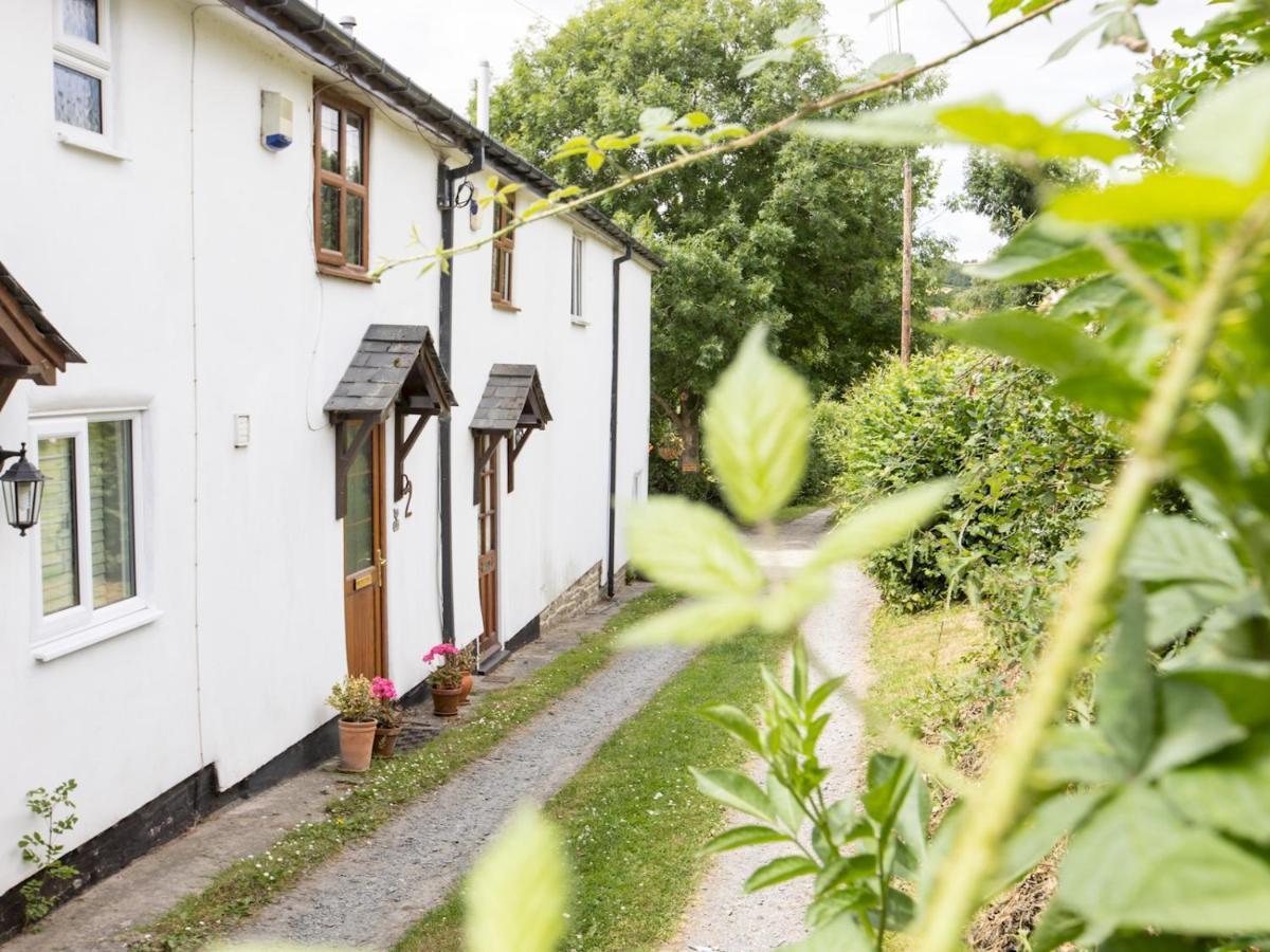 Pass The Keys Cosy Cottage With Views Over The Shropshire Hills Ludlow Exterior foto