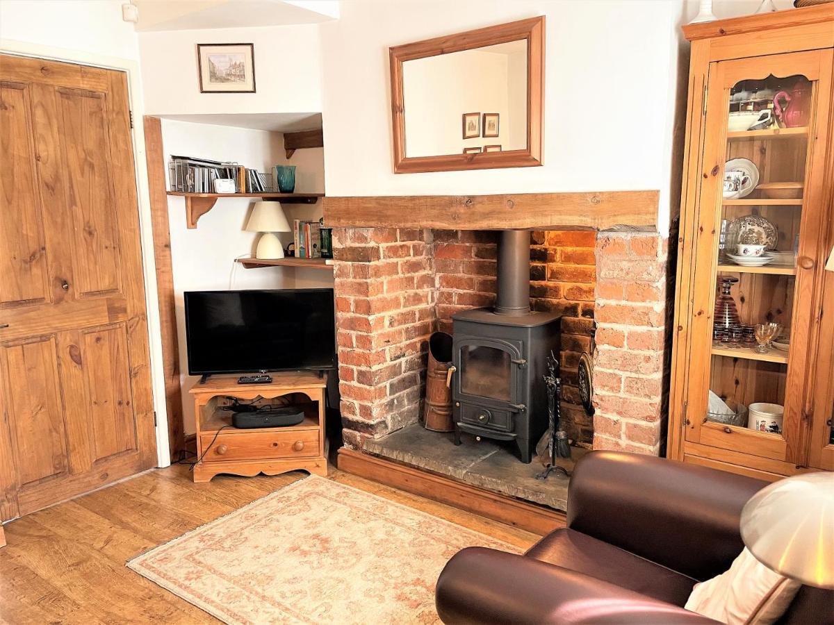 Pass The Keys Cosy Cottage With Views Over The Shropshire Hills Ludlow Exterior foto